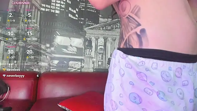 CloeRodriguez live cam on StripChat