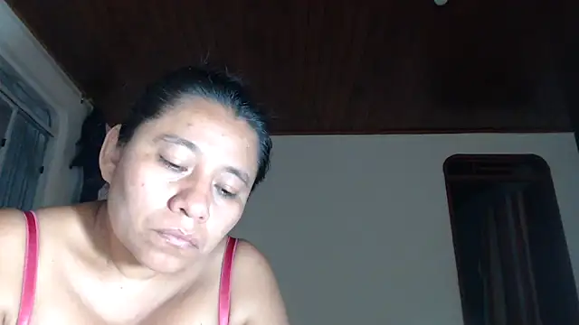 adrixxx38 live cam on StripChat