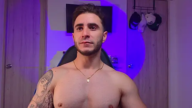 Latino_stud4u