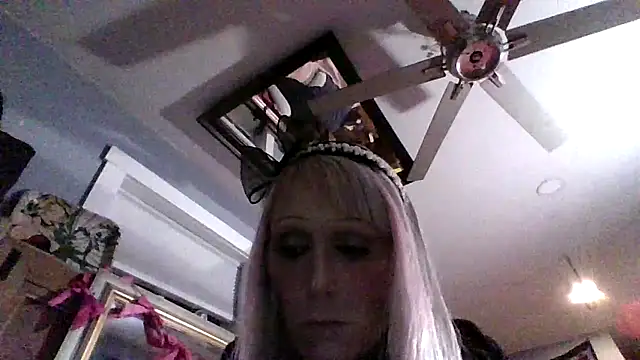 BeautifulBustyBlonde