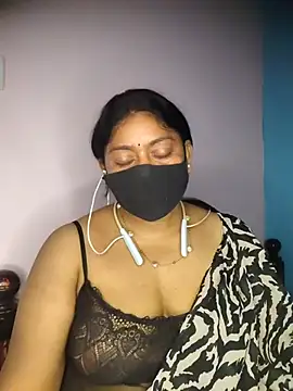 telugu--nadhini143 (F milf) - 100 tokens boobs show