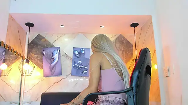 Isabella_stanford2