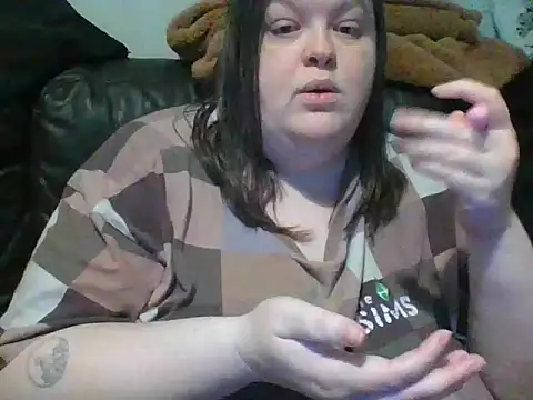 CurvyKirstiesX