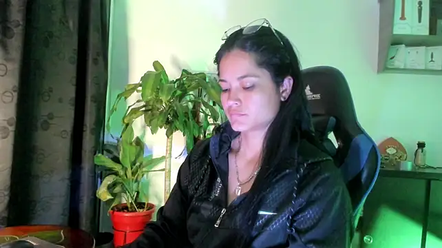 scarlet-kennedy98 webcam