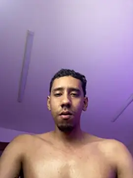 Lion_TNTx