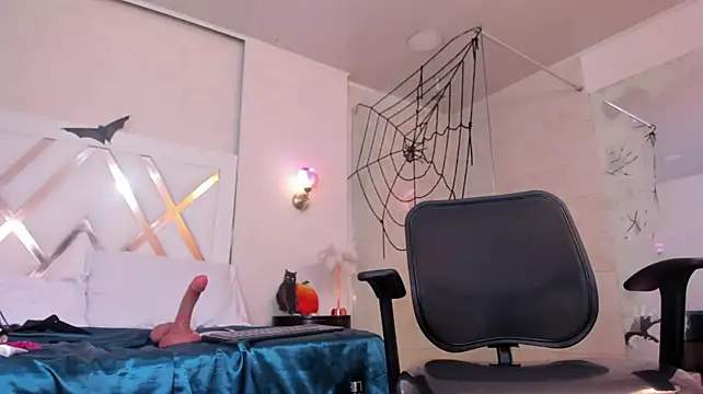 Sky_Collins_
