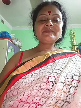 Husn_Malika77 webcam