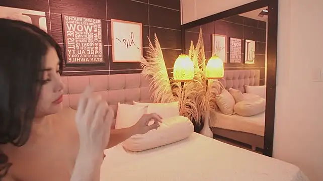 BellaLatinaTS live sex cam
