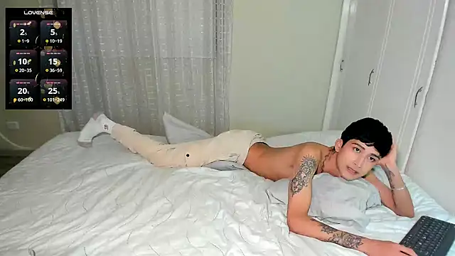 tom_Howard live sex cam
