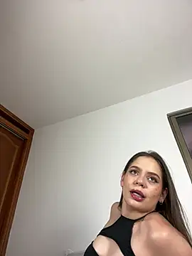 KiaraVelvet_
