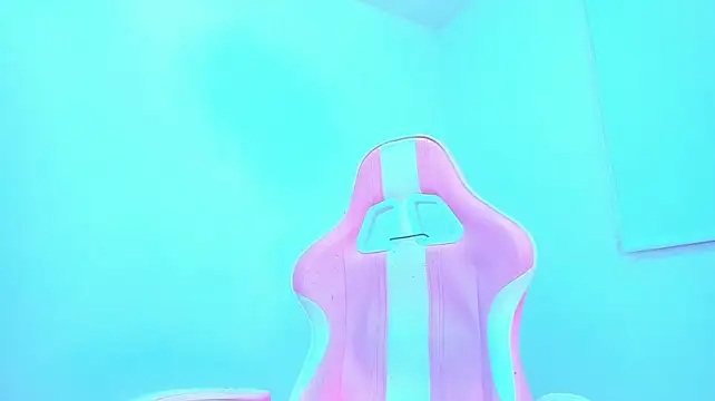 Ariana_f