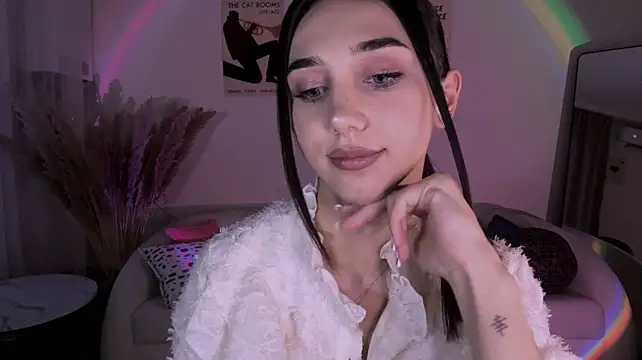 LinaMour live cam on StripChat