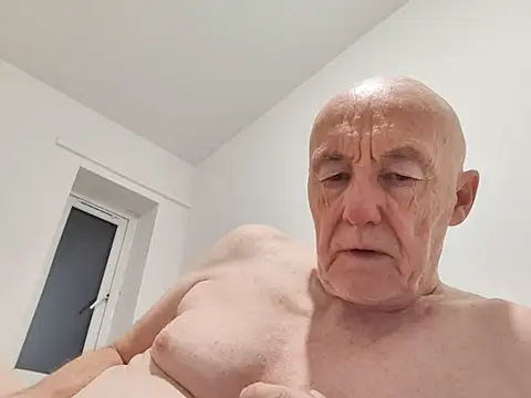 maturedevildaddy (M grandpa) - Free private for three minutes
