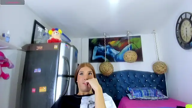 victoria_aleia_