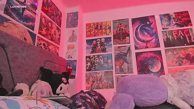MissCurvyTop
