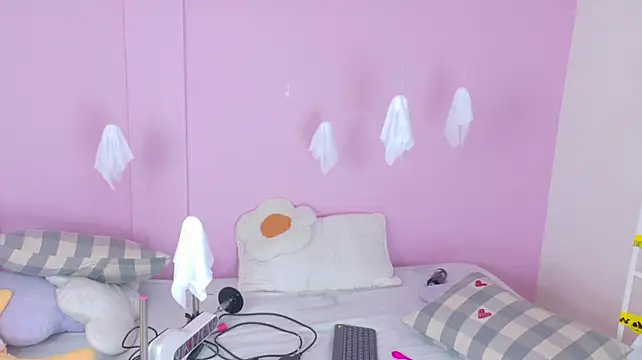 AhslyEvans__