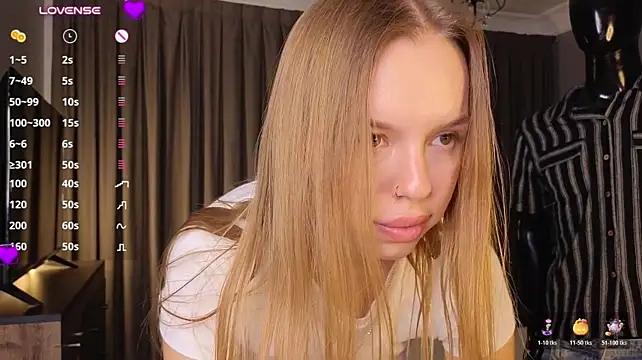 AlessiaRutter live cam on StripChat