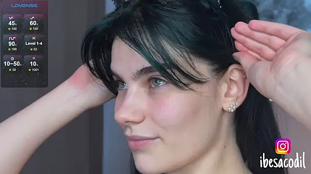adriana_allien