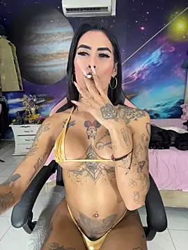 Nella_Dolls live cam on StripChat