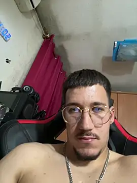 TuPapasitoo69 live sex cam