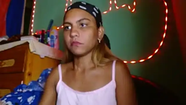 stephanieeth live cam on StripChat