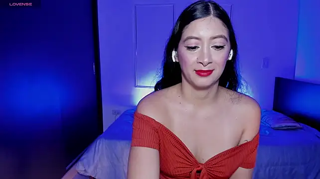 MeganWhite3