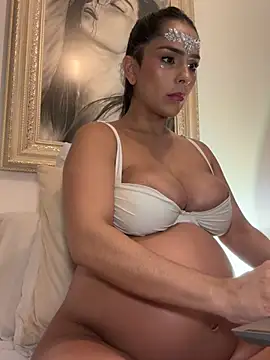 Mau_White