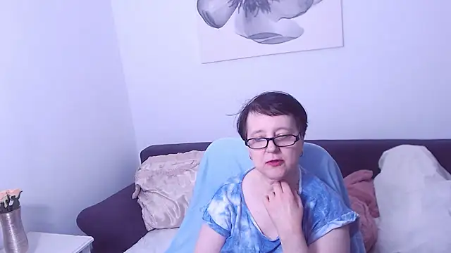 ChristaRose live cam on StripChat