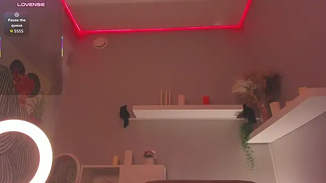Emma__Leee