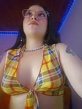 juli05star20 live cam on StripChat