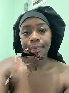 MiyaXo2 webcam