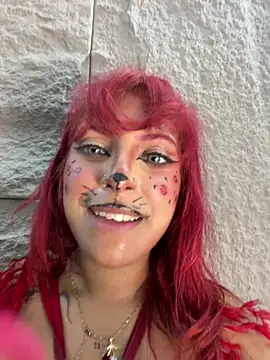 giaredd (F young) - Cucumber in my pussy 🥒😳