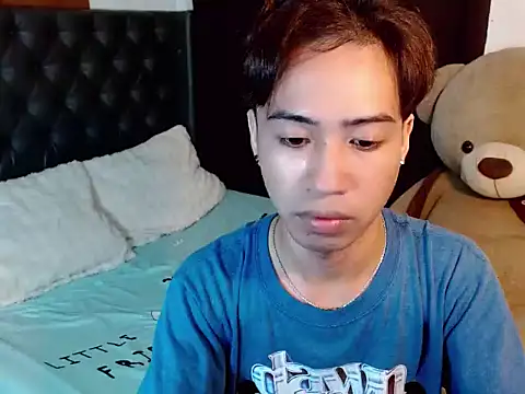 skye_23 (Ask my age) - make love with me <3