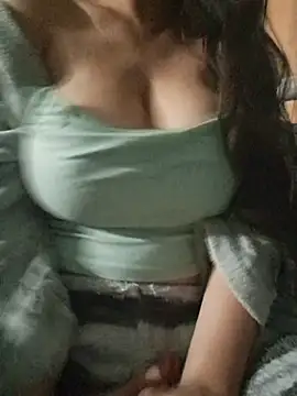 Jaquieth live cam on StripChat