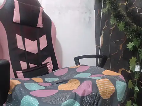 Estebanbigcock23 on Stripchat