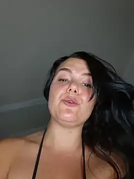 Xladycharme Live Webcam on Stripchat