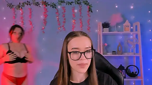 eira_mouse (G teen) - Flash ass 3 girls