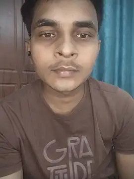 sumit_lko (M young) - Remove t-shirt