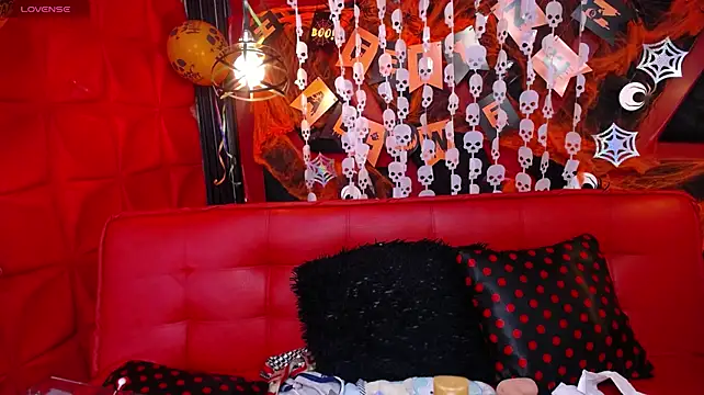 Clhoe-blake live cam on StripChat