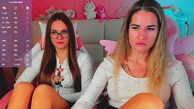 hotty_girls_here