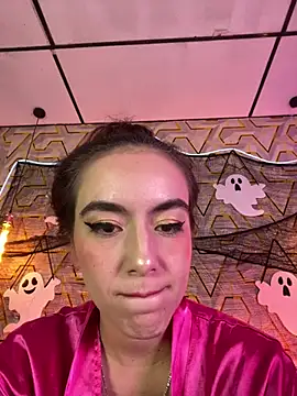 MelanyyJhonson15 live cam on StripChat