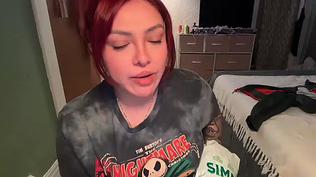 naya_pumpkin live cam on StripChat
