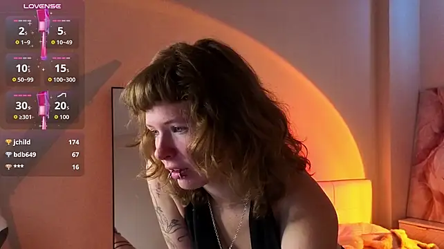 VioletDesiree live cam on StripChat
