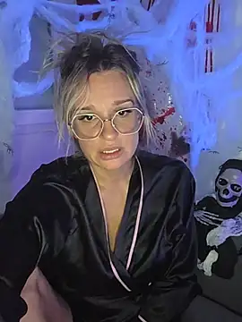 spicyvicky (Ask my age) - Striptease (vrai Striptease INTÉGRALE 🥵
