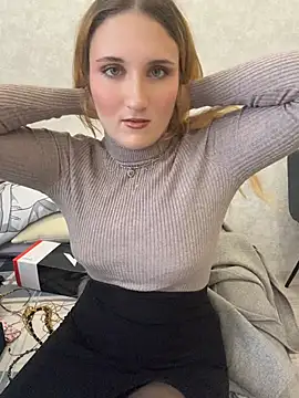 adelrich (F teen) - Spank ass in shower