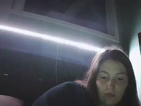 Angelk43 live cam on StripChat
