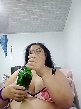Keyla01_ live cam on StripChat