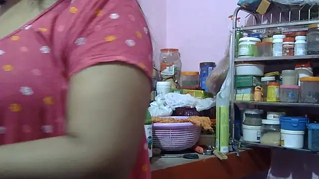 Pooja-suman live cam on StripChat