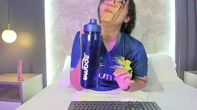 alysson_moon_