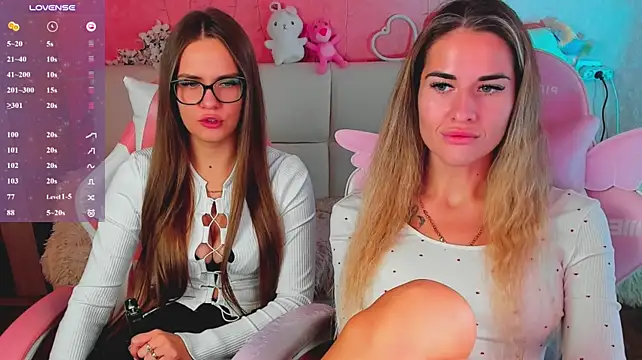 hotty_girls_here